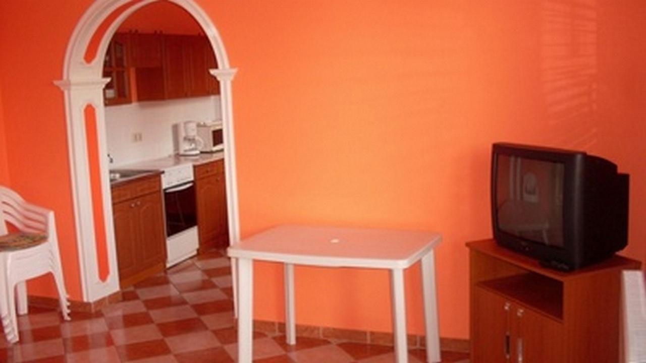 Lala Apartmanok Balatonboglár Esterno foto